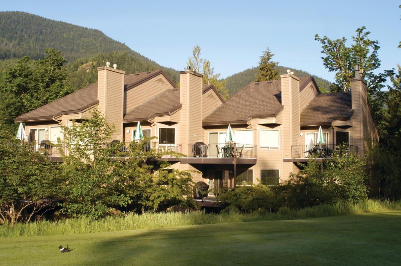 Whispering Woods Resort Welches Zewnętrze zdjęcie