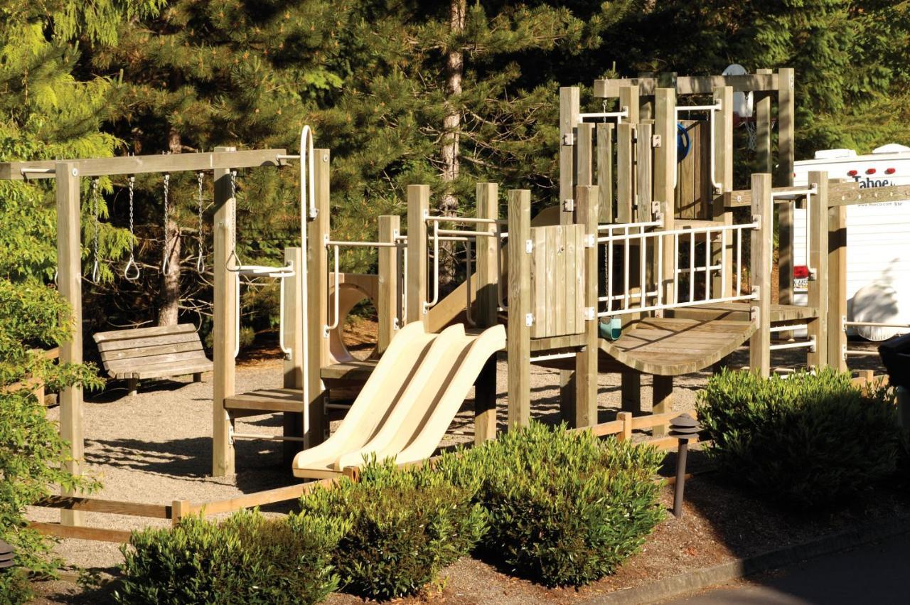 Whispering Woods Resort Welches Zewnętrze zdjęcie