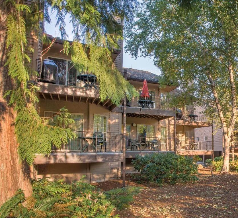 Whispering Woods Resort Welches Zewnętrze zdjęcie