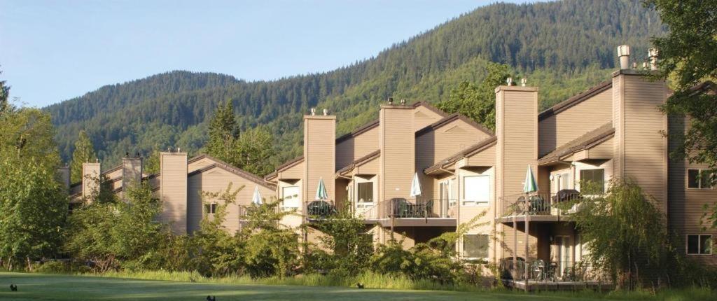 Whispering Woods Resort Welches Zewnętrze zdjęcie