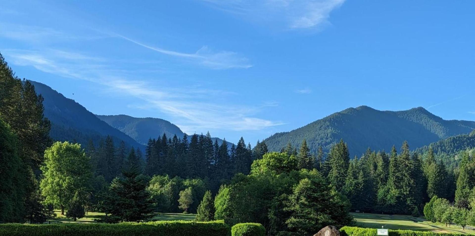 Whispering Woods Resort Welches Zewnętrze zdjęcie