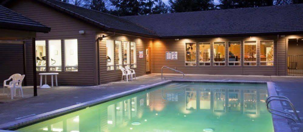 Whispering Woods Resort Welches Zewnętrze zdjęcie