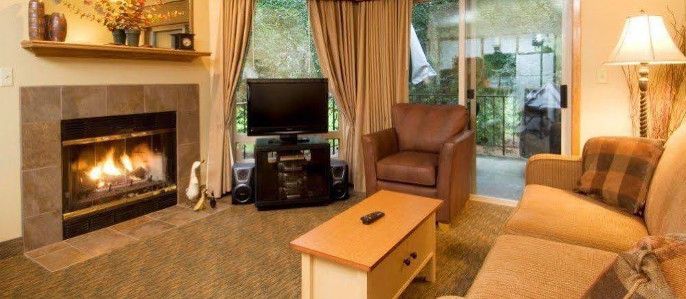 Whispering Woods Resort Welches Zewnętrze zdjęcie